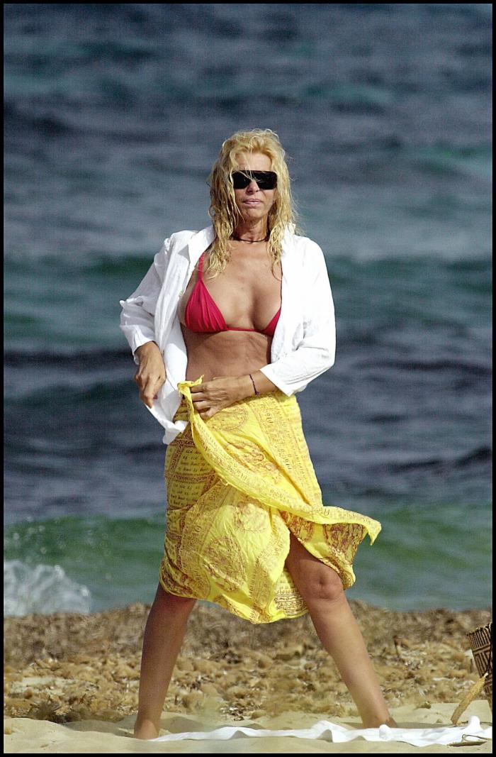 Polémica tras los comentarios de Pelayo Díaz en 'Hormigas blancas' a raíz del estilismo de Bibiana Fernández