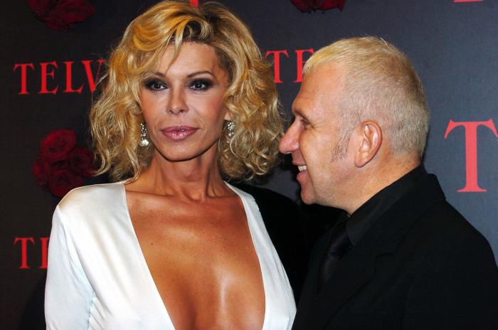 Polémica tras los comentarios de Pelayo Díaz en 'Hormigas blancas' a raíz del estilismo de Bibiana Fernández