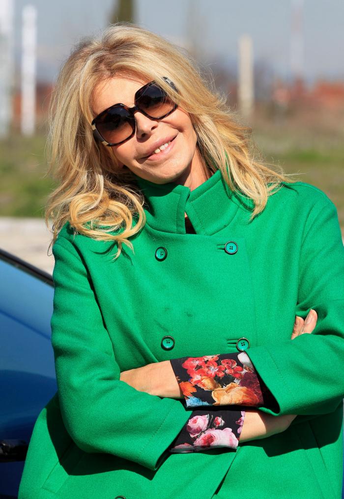 Polémica tras los comentarios de Pelayo Díaz en 'Hormigas blancas' a raíz del estilismo de Bibiana Fernández