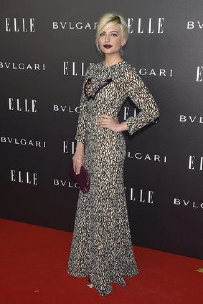 Sara Carbonero enseña pierna, escote y tatuaje en la fiesta Elle (FOTOS)