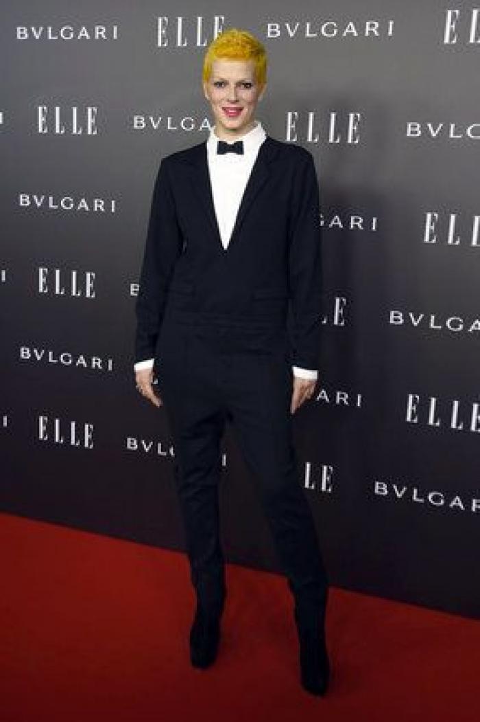 Sara Carbonero enseña pierna, escote y tatuaje en la fiesta Elle (FOTOS)