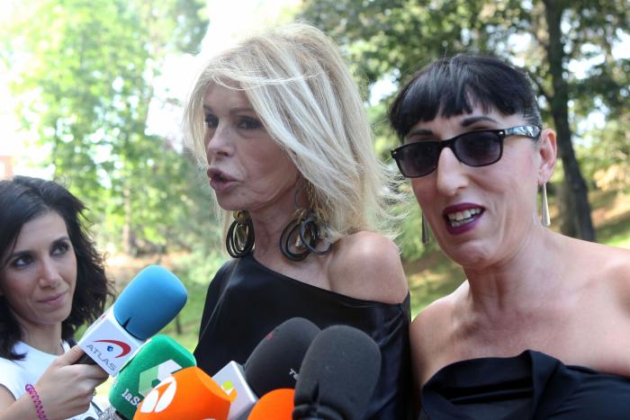 Polémica tras los comentarios de Pelayo Díaz en 'Hormigas blancas' a raíz del estilismo de Bibiana Fernández