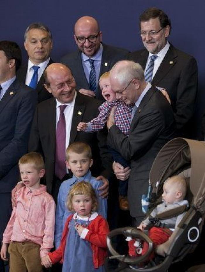 Los nietos de Van Rompuy se 'cuelan' en su última cumbre (FOTOS)