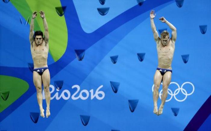 La (casi) inaudita imagen de dos nadadoras tocando la pared exactamente al mismo tiempo