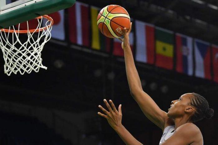 La (casi) inaudita imagen de dos nadadoras tocando la pared exactamente al mismo tiempo