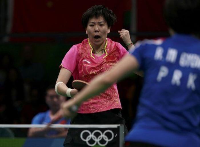 La (casi) inaudita imagen de dos nadadoras tocando la pared exactamente al mismo tiempo