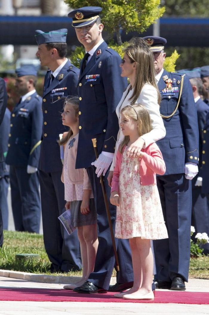Leonor y Sofía debutan en un acto oficial (FOTOS)