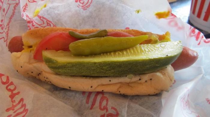 Esta conversación de WhatsApp de un hostelero que busca trabajadores indigna en Twitter