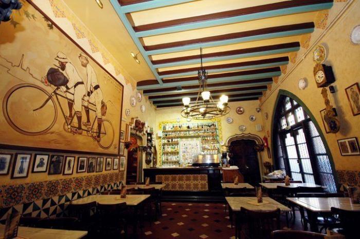 Esta conversación de WhatsApp de un hostelero que busca trabajadores indigna en Twitter