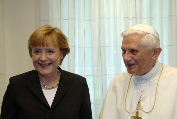 Muere Benedicto XVI, el primer papa que renunció a su cargo en seis siglos