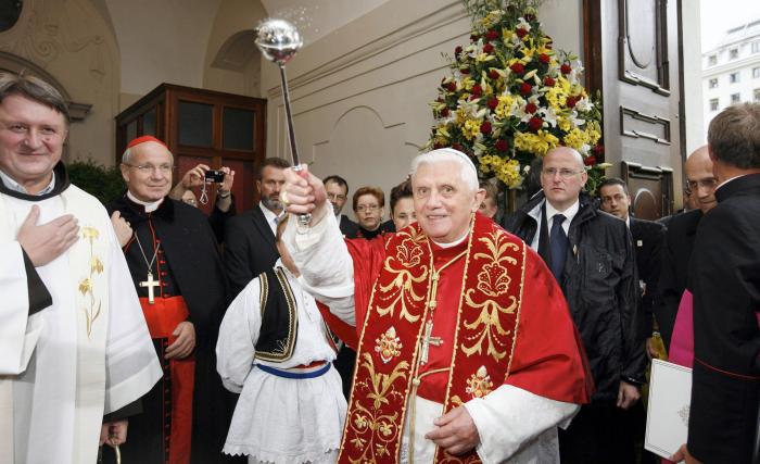 Muere Benedicto XVI, el primer papa que renunció a su cargo en seis siglos