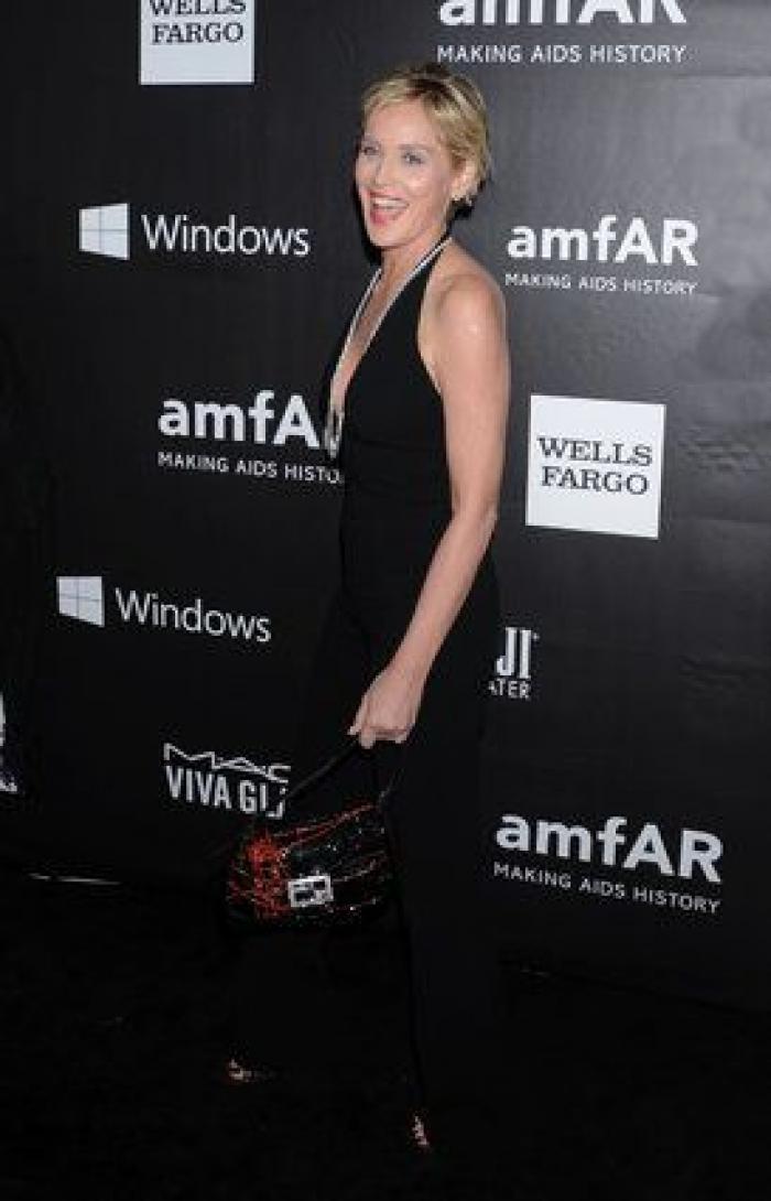 Rihanna vs. Miley Cyrus: los vestidos más impresionantes y 'aireados'