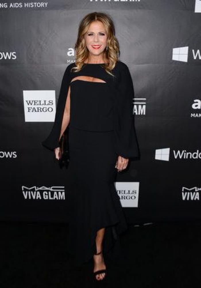 Rihanna vs. Miley Cyrus: los vestidos más impresionantes y 'aireados'