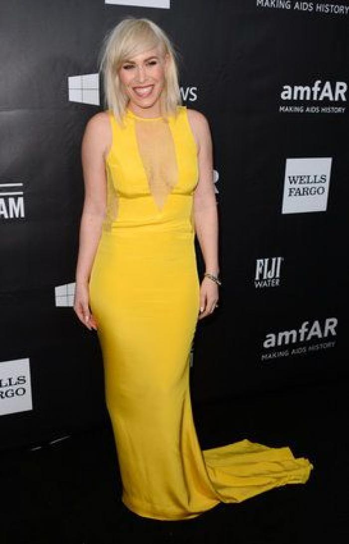 Rihanna vs. Miley Cyrus: los vestidos más impresionantes y 'aireados'