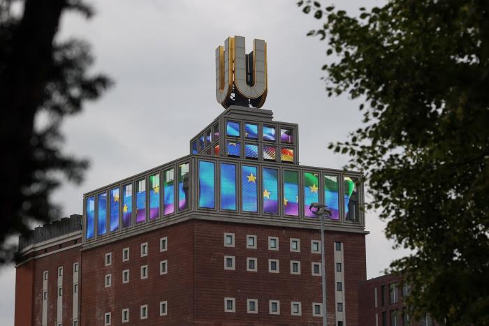 Qué hay detrás de los grupos que iban a protestar contra la Agenda 2030 y resultaron ser nazis