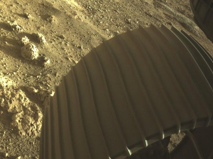 El Perseverance deja a los científicos un ‘regalo’ en Marte para abrir en 2023