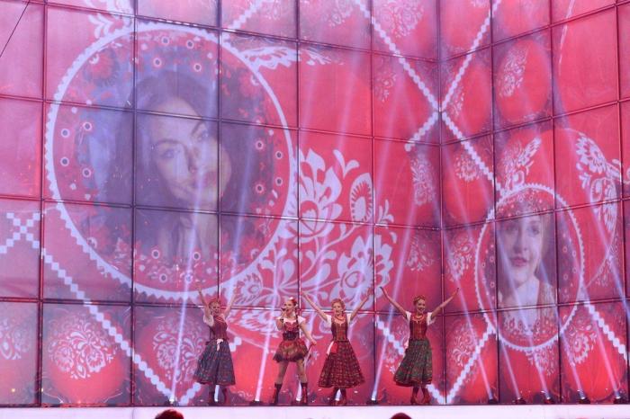 Eurovisión 2014: las polacas que dejaron a José María Íñigo sin palabras (FOTOS, VÍDEO)
