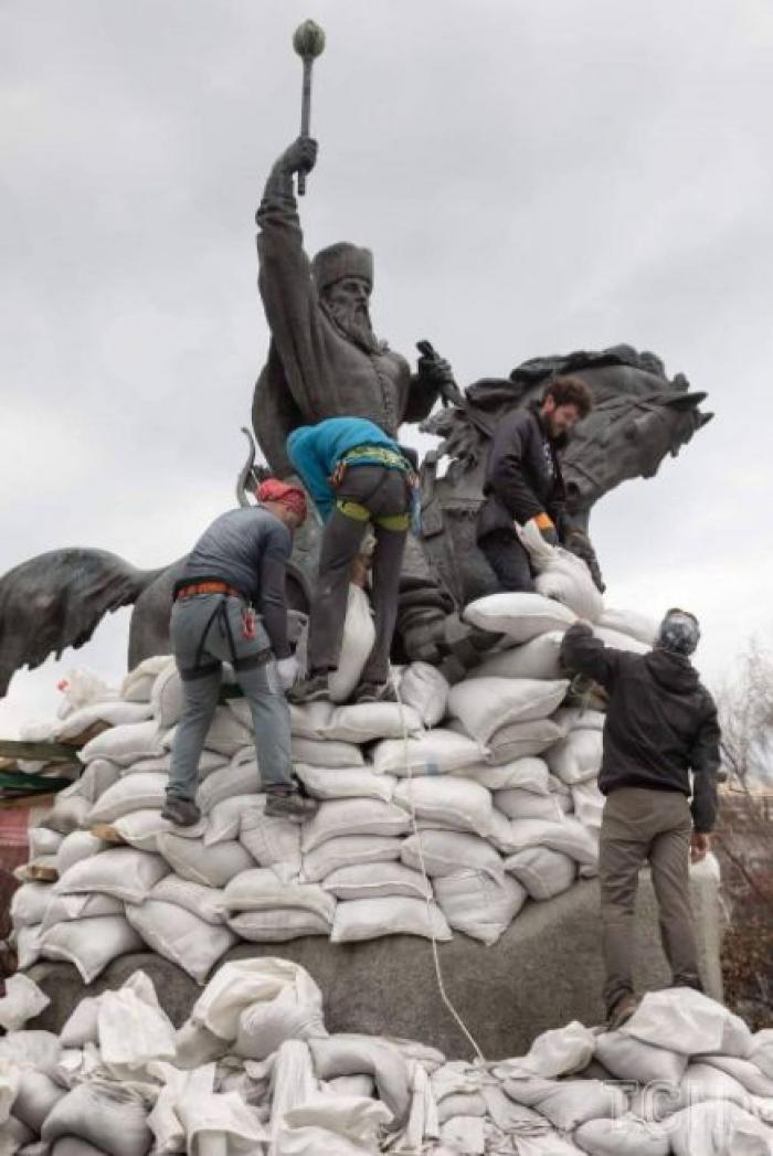 La odisea de Kalush Orchestra: en una Ucrania en guerra y favoritos para Eurovisión