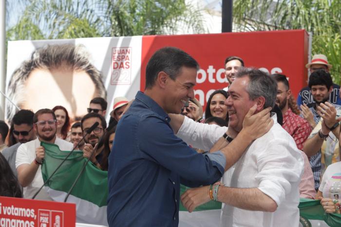 Espadas revela que pidió a Díaz que no dimitiera para evitar una gestora
