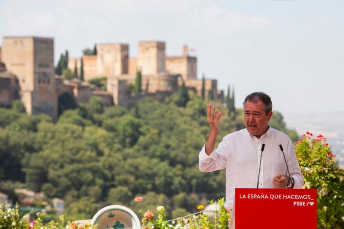 Espadas revela que pidió a Díaz que no dimitiera para evitar una gestora