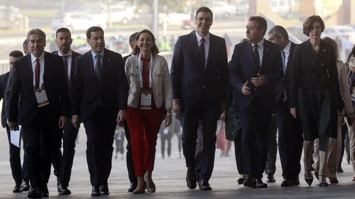 Espadas revela que pidió a Díaz que no dimitiera para evitar una gestora
