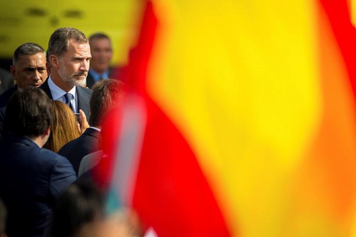 Barcelona homenajea a las víctimas del 17-A con música, poesía y silencio