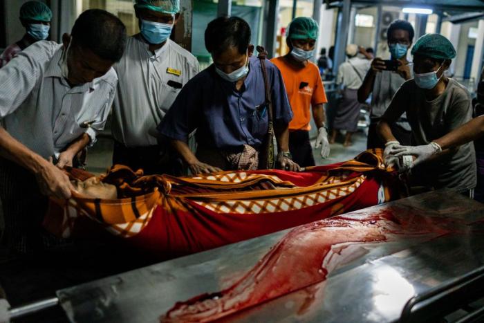 La represión de las protestas contra el golpe de estado en Myanmar causa decenas de muertos