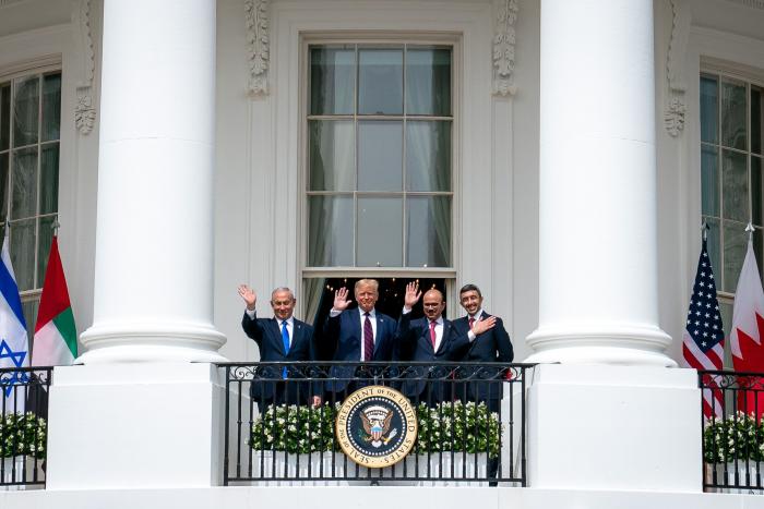 Israel formaliza sus relaciones con Emiratos y Bahrein con el aval de Trump