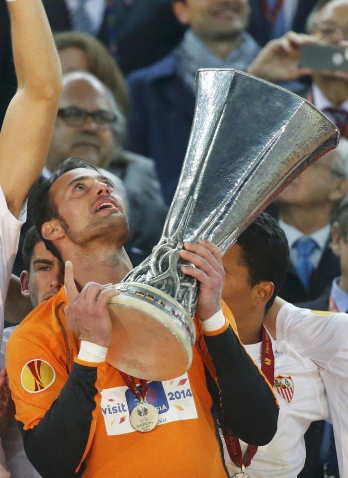 Bacca hace al Sevilla otra vez campeón (3-2)