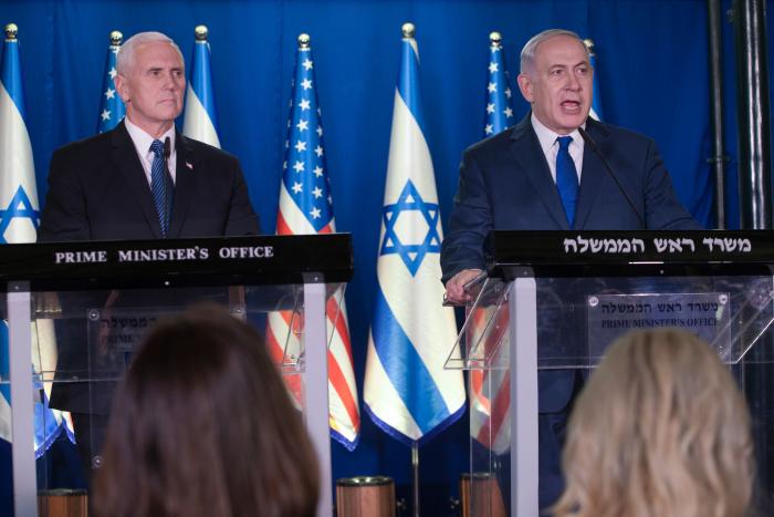 Los republicanos agitan el patriotismo de EEUU como la "nación de los milagros"