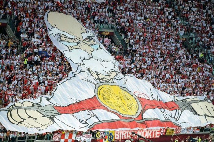 Bacca hace al Sevilla otra vez campeón (3-2)