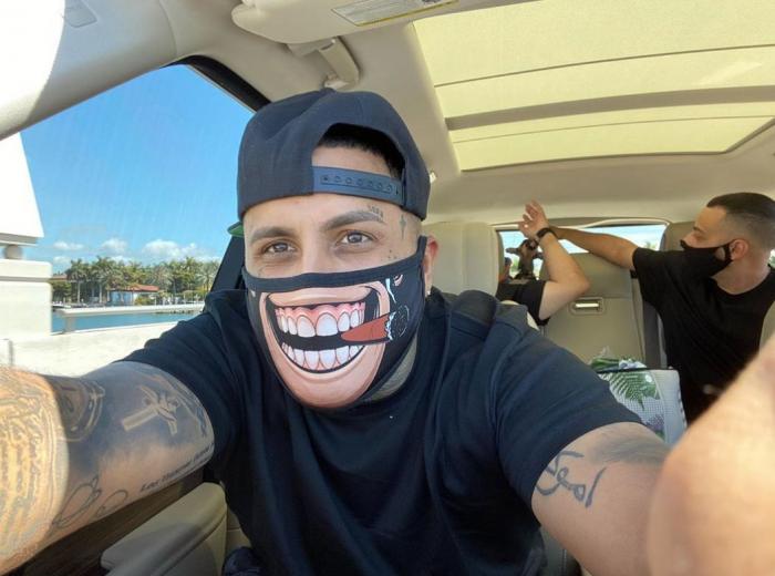 Sharon Stone y Jennifer Aniston llevan su defensa de las vacunas al máximo: quizá ni tú llegarías tan lejos