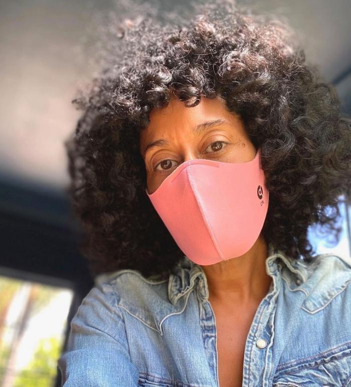 Sharon Stone y Jennifer Aniston llevan su defensa de las vacunas al máximo: quizá ni tú llegarías tan lejos