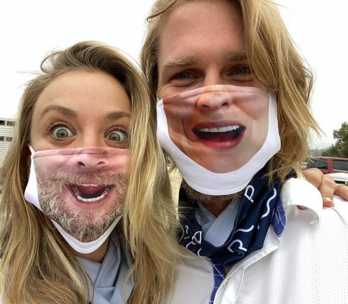 Sharon Stone y Jennifer Aniston llevan su defensa de las vacunas al máximo: quizá ni tú llegarías tan lejos