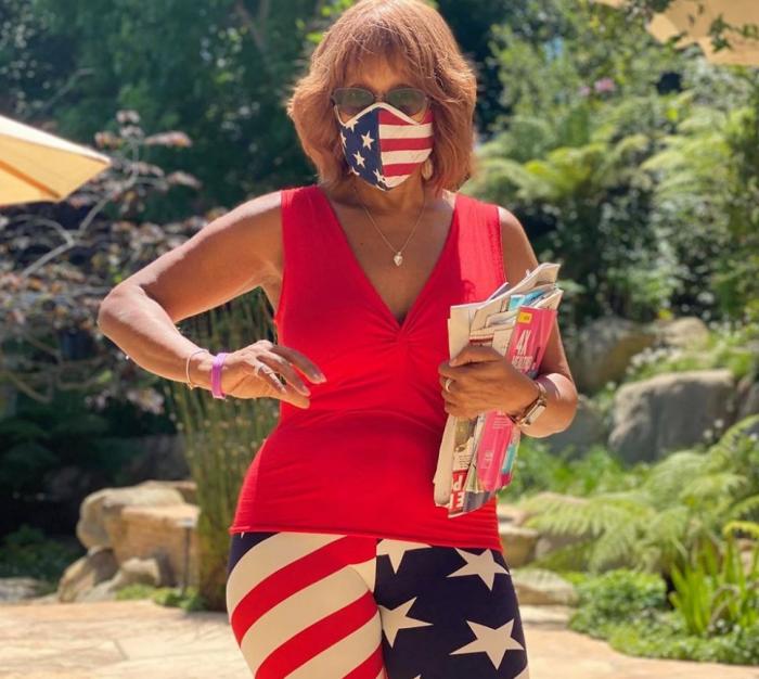 Sharon Stone y Jennifer Aniston llevan su defensa de las vacunas al máximo: quizá ni tú llegarías tan lejos