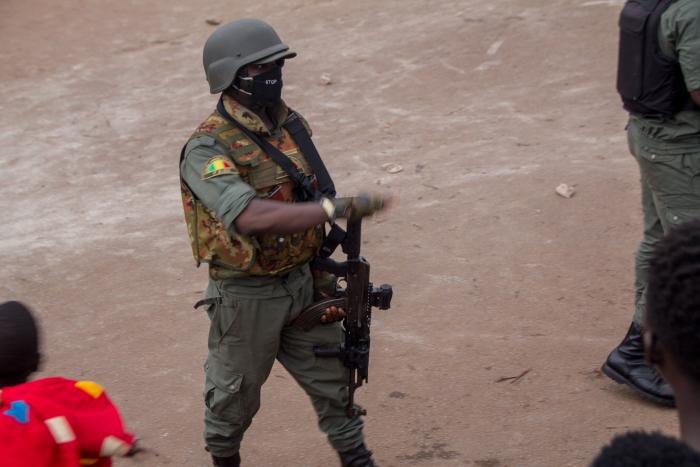 El presidente de Malí dimite tras un golpe de estado