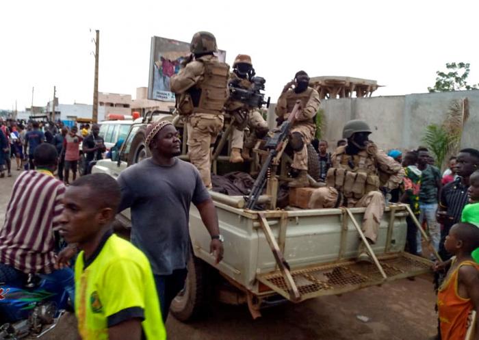 El presidente de Malí dimite tras un golpe de estado