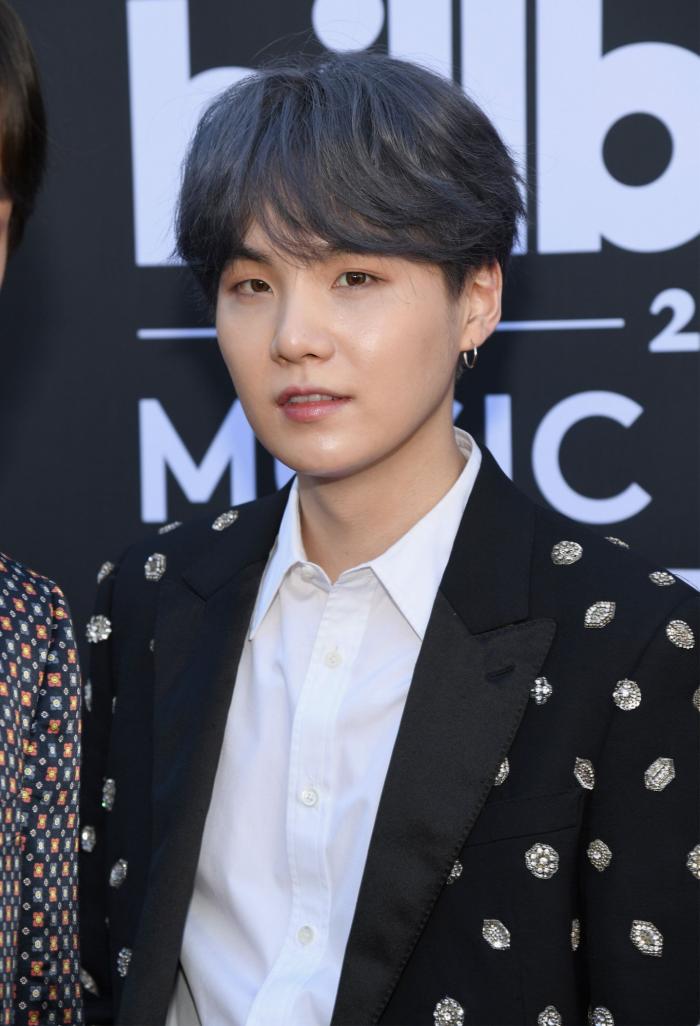 Los fans ya no solo forran carpetas: así hunden audiencias o trolean a políticos