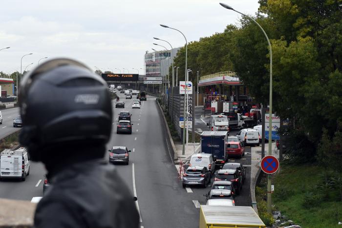Los sindicatos galos convocan una gran movilización el 18 de octubre por el derecho de huelga