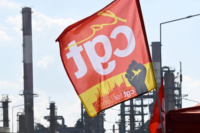 Los sindicatos galos convocan una gran movilización el 18 de octubre por el derecho de huelga