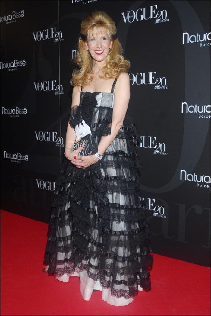 Íñigo Errejón cuelga la camisa azul y se viste como nunca antes lo habías visto (ni imaginado)