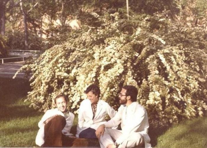 Íñigo Errejón cuelga la camisa azul y se viste como nunca antes lo habías visto (ni imaginado)