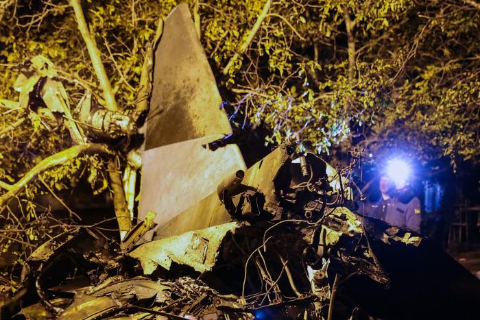 Al menos 13 muertos y 19 heridos al chocar un caza contra un edificio en Rusia