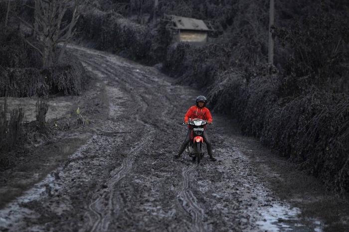 Nishinoshima, una isla japonesa, multiplica por cinco su tamaño tras una erupción volcánica (FOTO)