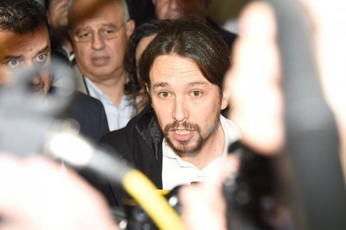 ¿Qué poema ha recitado Pablo Iglesias? ¿Y qué canciones han cantado?