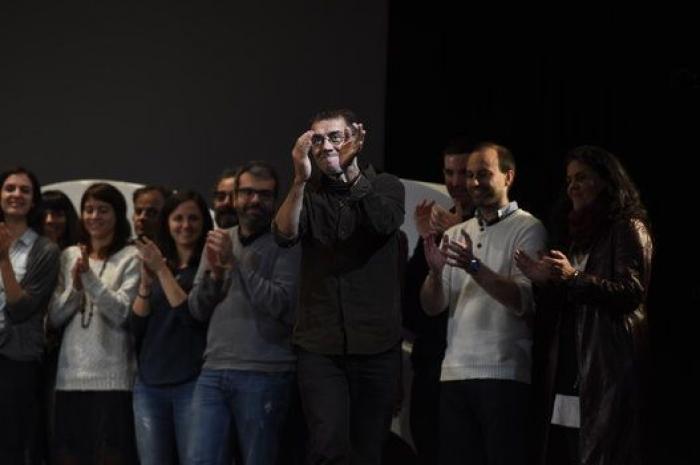 ¿Qué poema ha recitado Pablo Iglesias? ¿Y qué canciones han cantado?