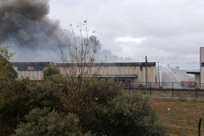 Las fotos del incendio que ha destruido la fábrica de Campofrío en Burgos