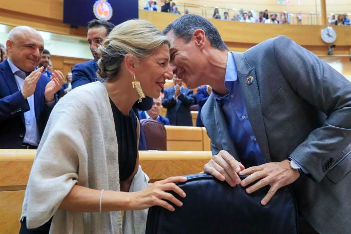 El PSOE ganaría las elecciones y amplía su distancia sobre el PP, según el CIS