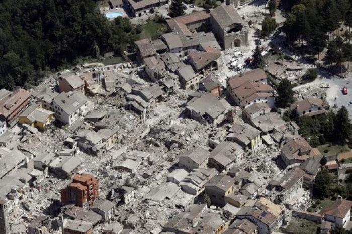 Suben a 278 los muertos por el devastador terremoto del centro de Italia