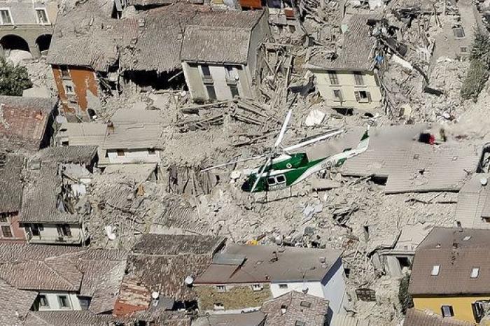 Suben a 278 los muertos por el devastador terremoto del centro de Italia